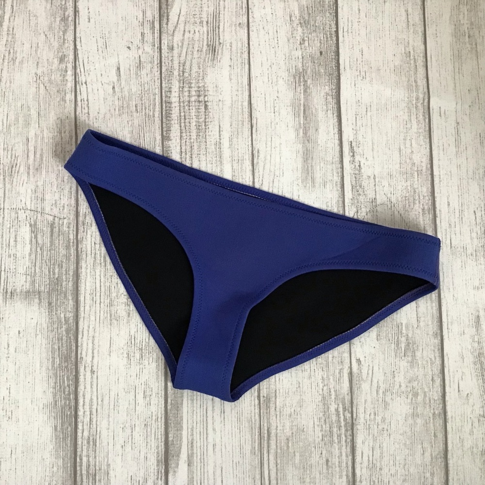 Triangl Neoprene Bikini Bottoms Blue size Small